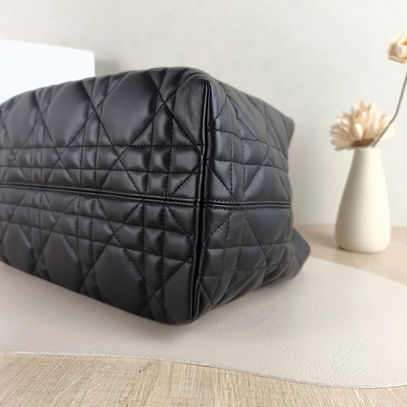 DIOR Top Handle Bag TOUJOURS Black Calfskin Medium 28.5 × 17 × 21.5 cm — detail view 7 of 10