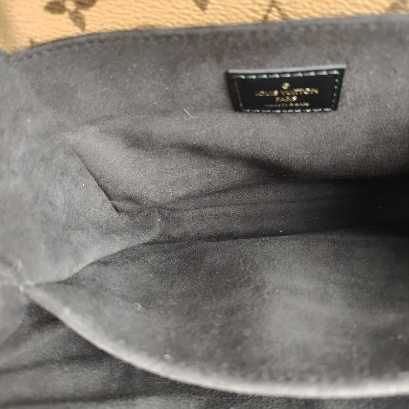 Louis Vuitton Crossbody Bag Pochette Métis Monogram Colorblock PVC Medium 25 × 7 × 19 cm — detail view 5 of 14