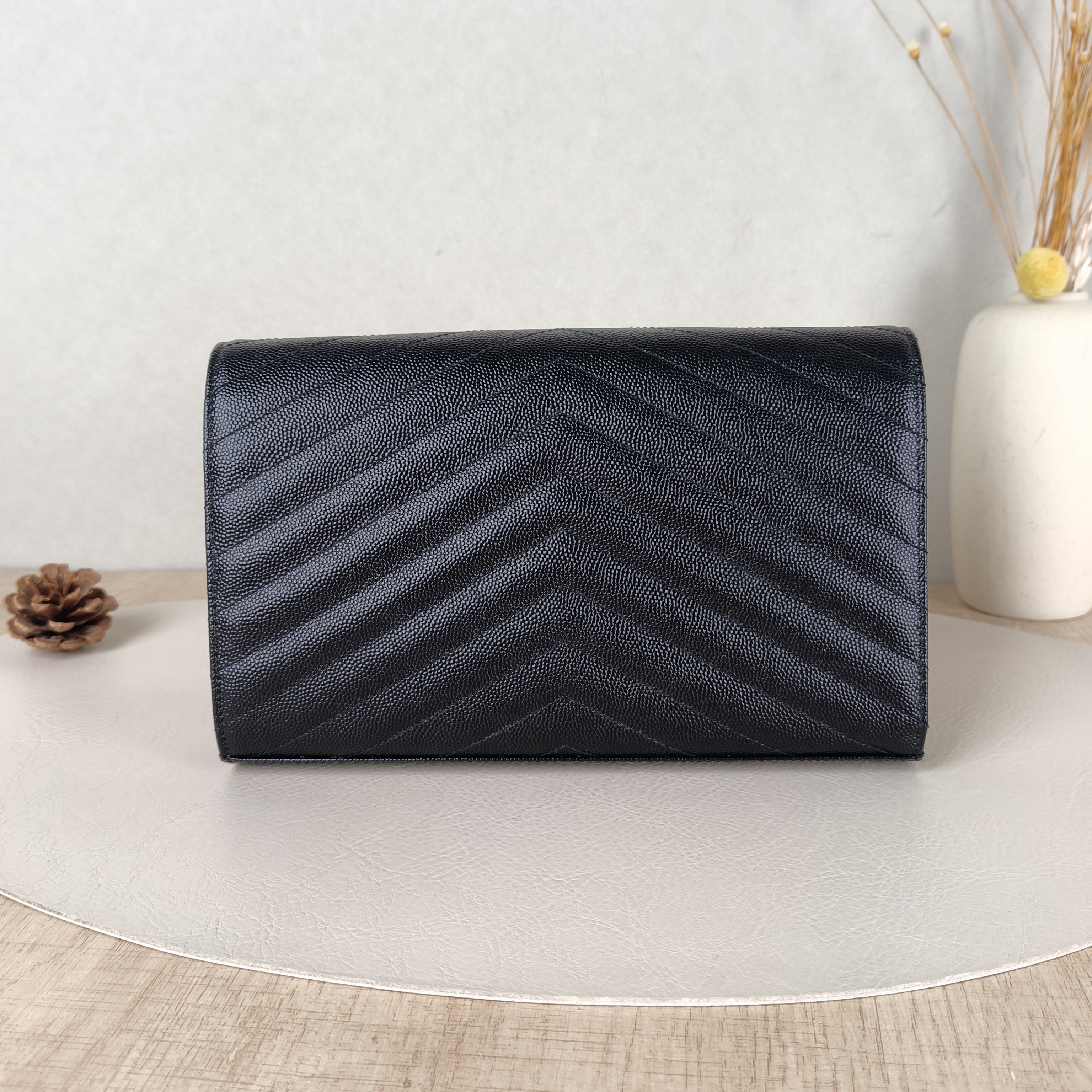 SAINT LAURENT Shoulder Bag CASSANDRE ENVELOPE Black Calfskin One Size22.5 × 4 × 14 cm — cover view 4 of 5