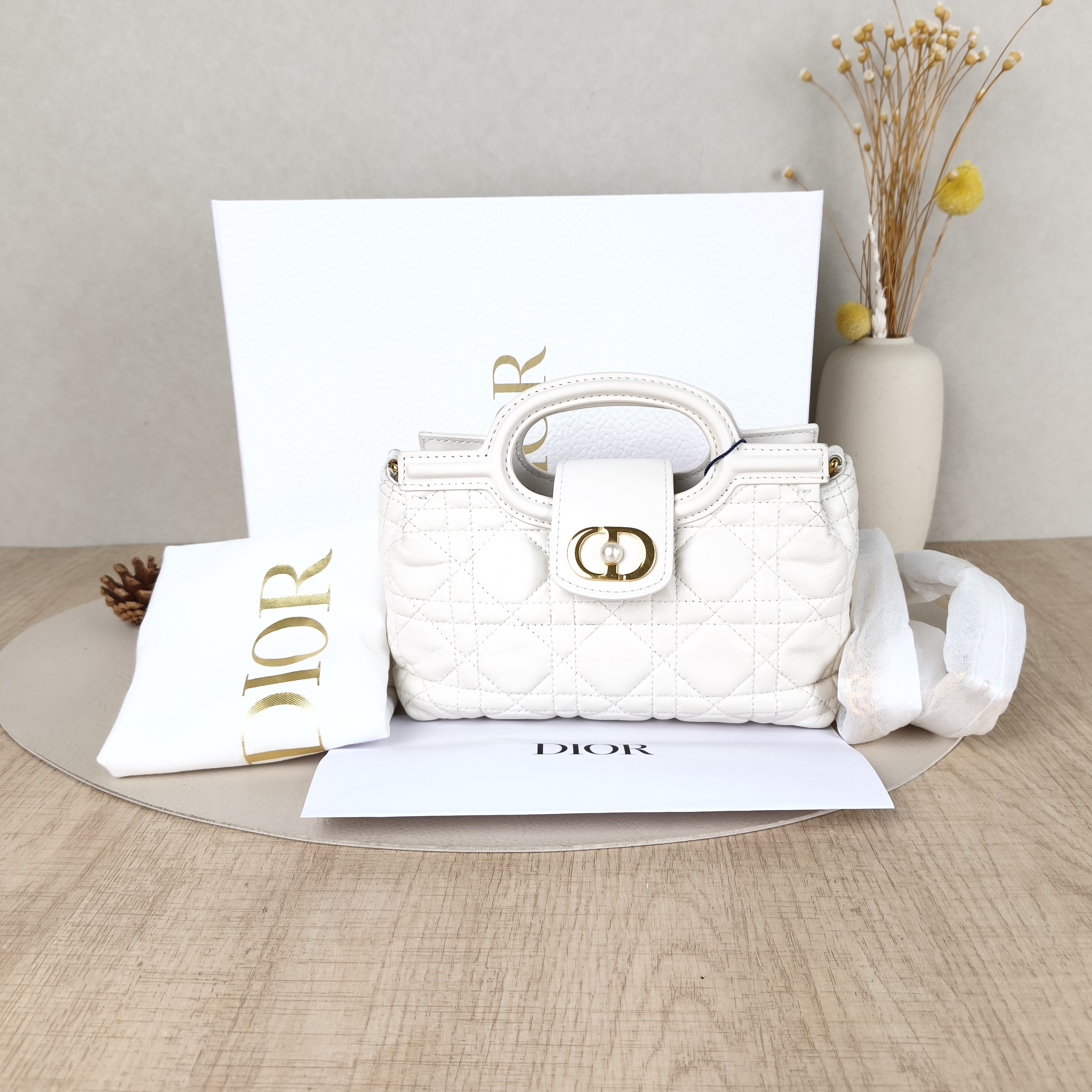 DIOR Crossbody Bag Jolie Top Handle Chain Bag White Lambskinmini18.5 × 8.5 × 13 cm — cover view 6 of 6