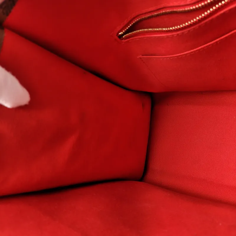 Louis Vuitton Shoulder Bag Onthego Medium Monogram PVC Medium35 × 14 × 27 cm — detail view 10 of 11
