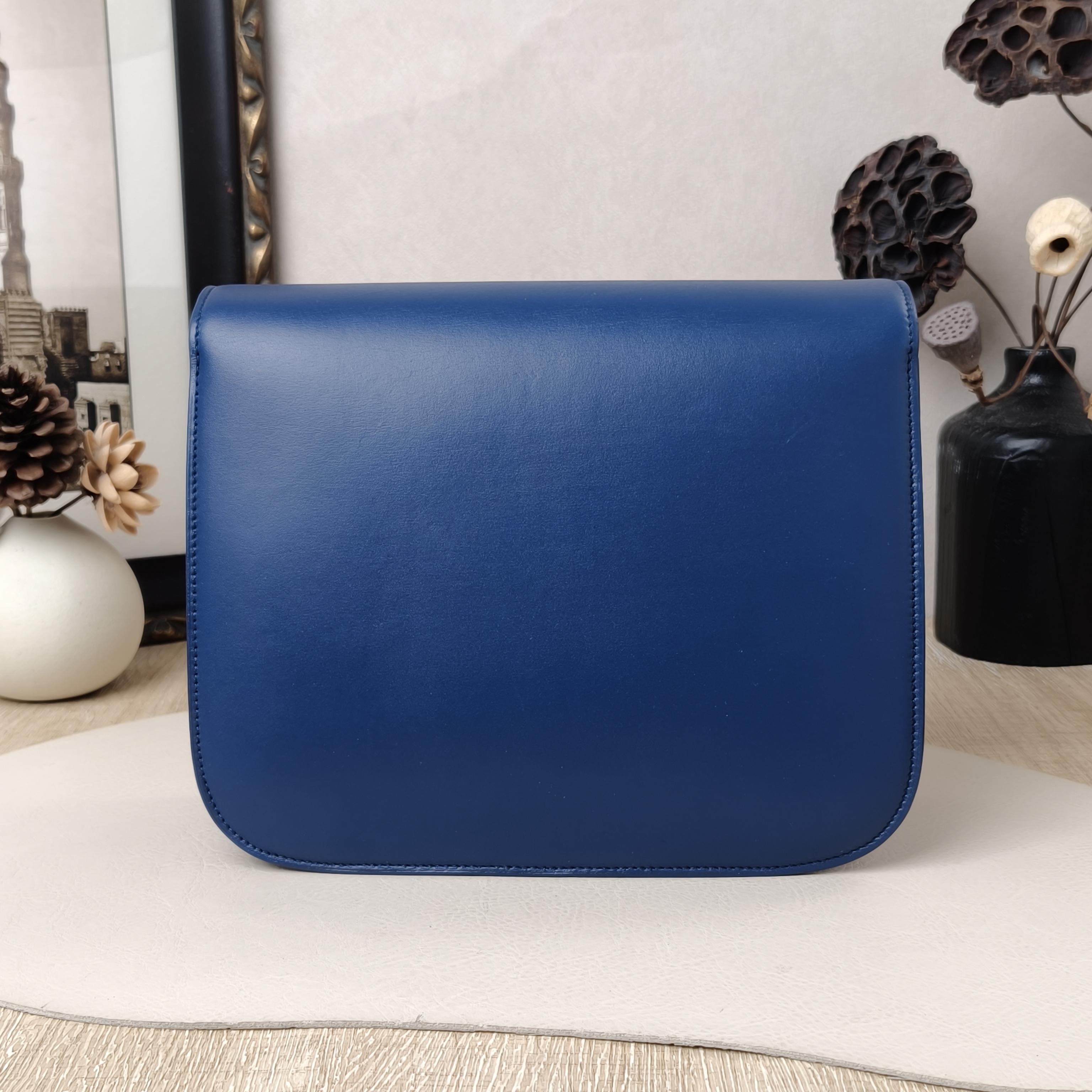 CELINE Classic Box Conditioned Medium Navy Calfskin · Shoulder Strap · 24 × 7 × 18 cm — cover view 8 of 11