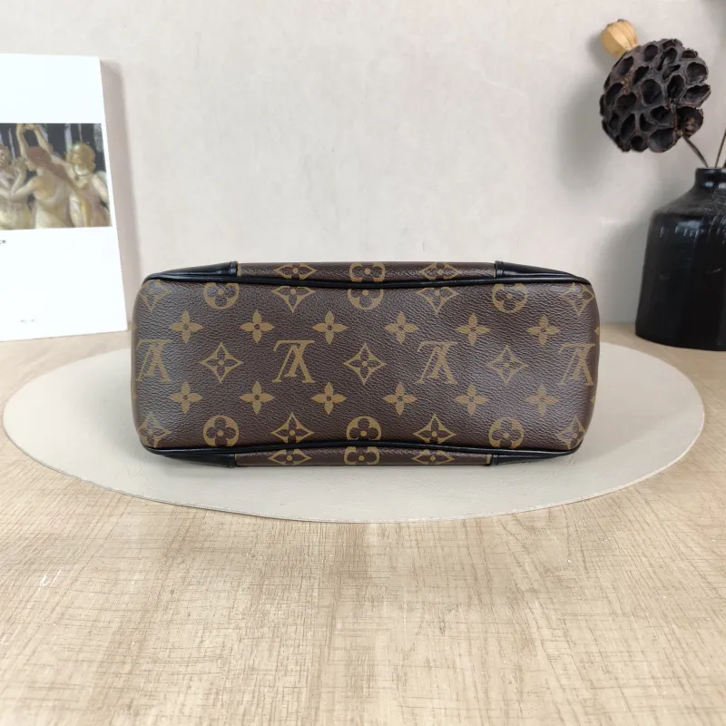 Louis Vuitton Crossbody Bag Boulogne PVC Small 26 × 9.5 × 16 cm — cover view 3 of 5