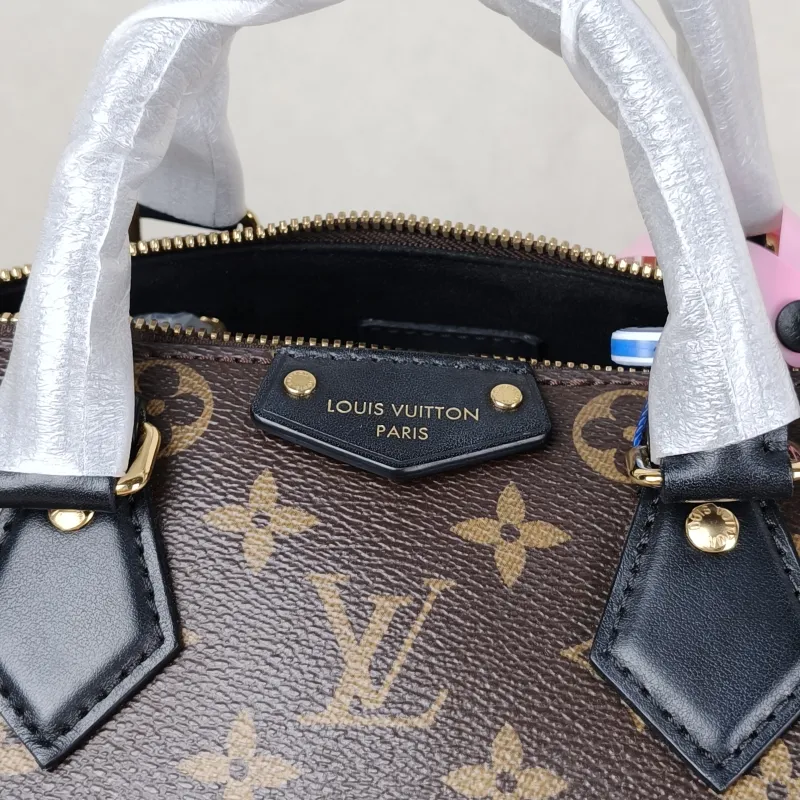 Louis Vuitton Shoulder Bag Speedy Trunk Monogram PVC One Size 27 × 15 × 20 cm — detail view 7 of 11