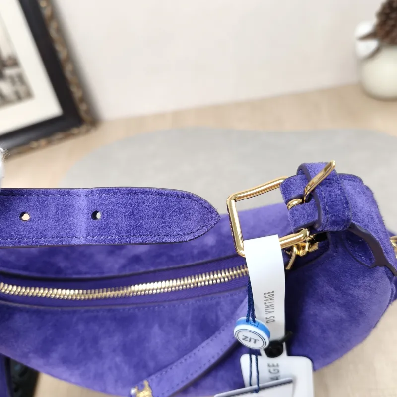 CELINE Crossbody Bag TEEN LULU hobo Calfskin Small21 × 5 × 24 cm — detail view 13 of 17