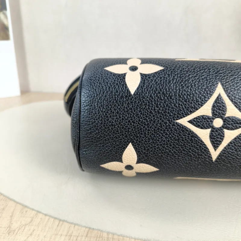 Louis Vuitton Crossbody Bag Papillon Black · White Monogram Empreinte Embossed Calfskin BB 20 × 10 × 10 cm — detail view 7 of 12