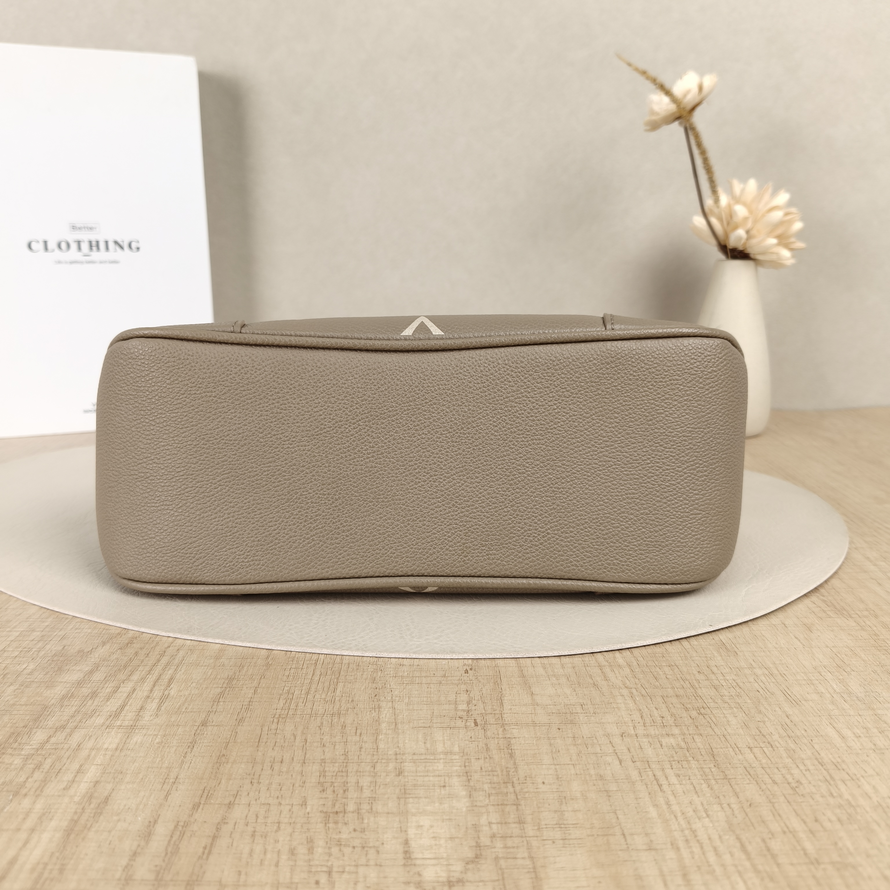 Louis Vuitton Crossbody Bag Boulogne Monogram Empreinte Embossed Calfskin Small26 × 9.5 × 16 cm — cover view 2 of 8