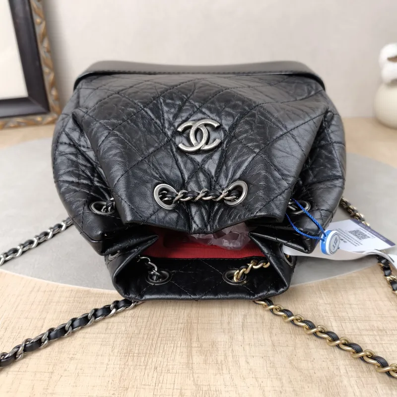 Chanel Backpack Gabrielle Backpack Black CC alfskin22.5 × 10.5 × 23 cm — detail view 6 of 17