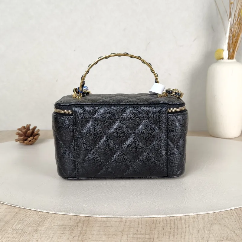 Chanel Crossbody Bag Edition Black Grained Calfskinmini16 × 8 × 9.5 cm — cover view 3 of 6