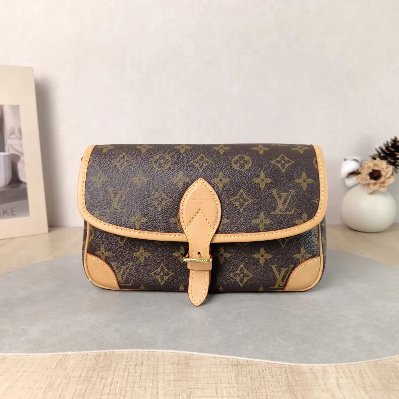 Louis Vuitton Crossbody Bag Diane Baguette Bag Shoulder Strap PVC Small 24 × 9 × 15 cm