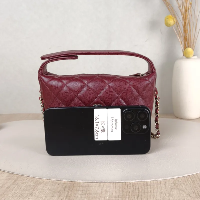 Chanel Crossbody Bag Crossbody Bag Red Grained Calfskin One Size 16 × 6 × 12 cm — cover view 3 of 5