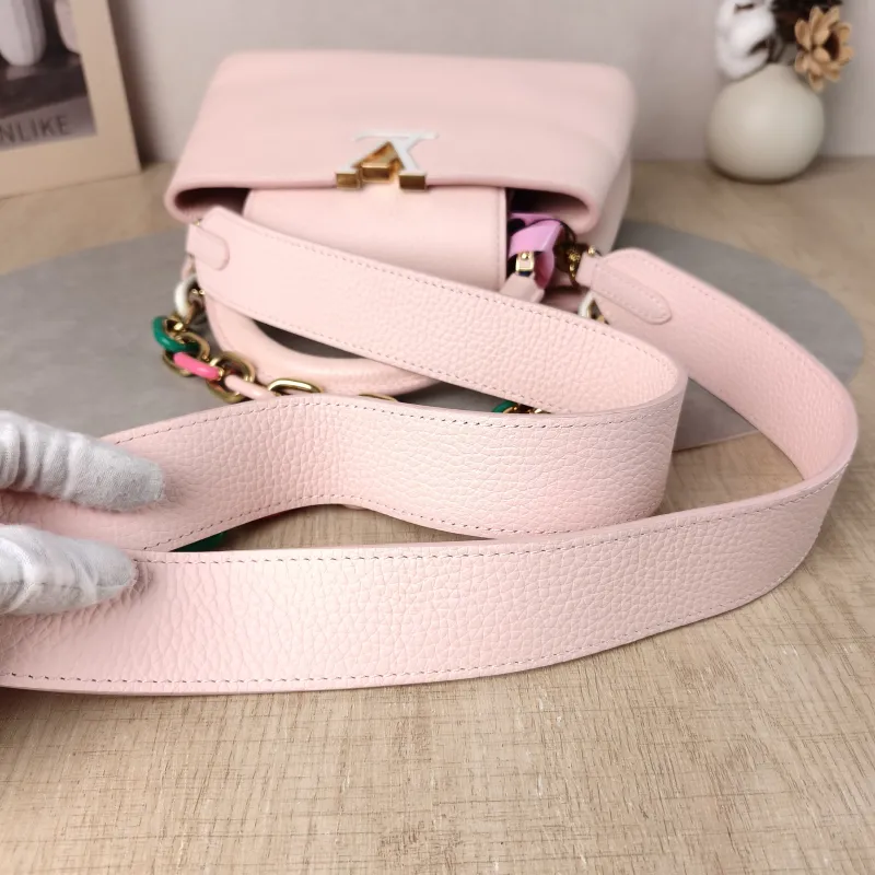 Louis Vuitton Top Handle Bag Capucines Pink Calfskin BB 27 × 9 × 17.5 cm — detail view 3 of 12