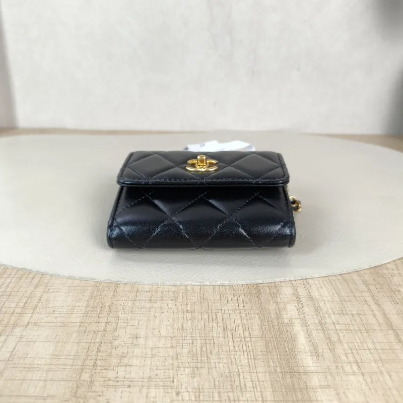 Chanel Crossbody Bag Crossbody Bag Black Lambskin One Size11 × 2 × 9 cm — cover view 5 of 6