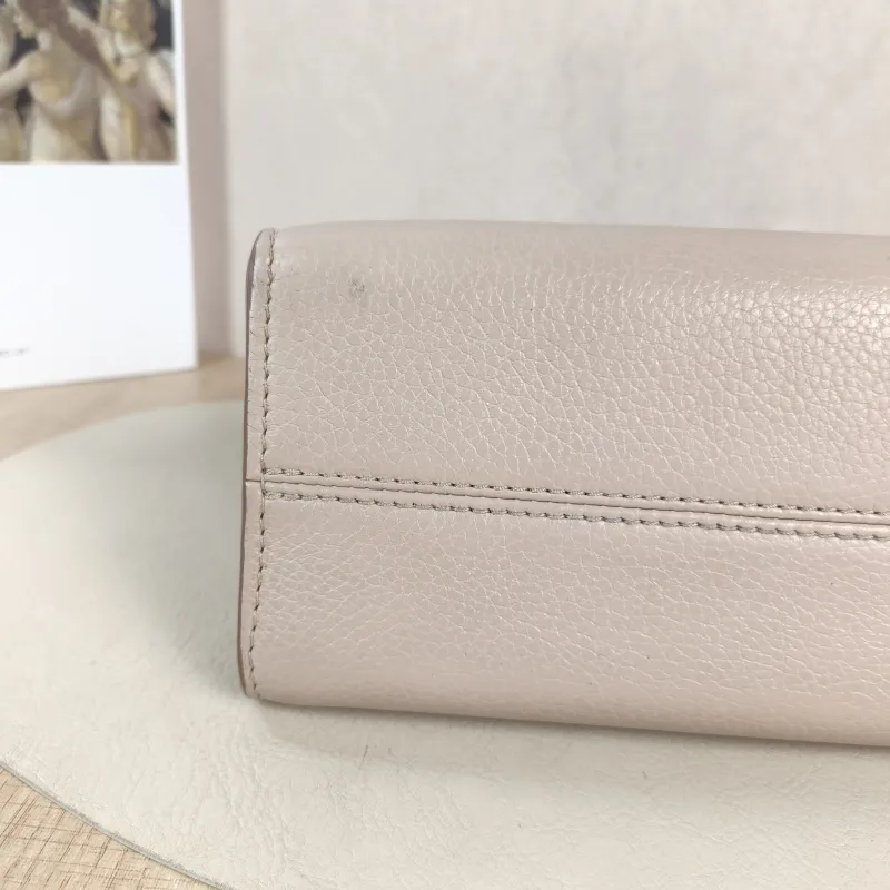 Louis Vuitton Crossbody Bag Twist One Handle Edition Calfskin Small 25 × 11 × 17 cm Conditioned — detail view 12 of 13
