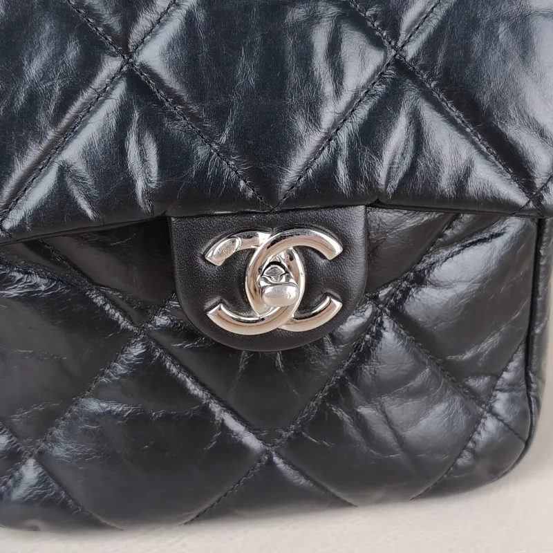 Chanel Crossbody Bag Crossbody Bag Black Waxed Leather One Size17 × 8 × 18 cm — detail view 14 of 17