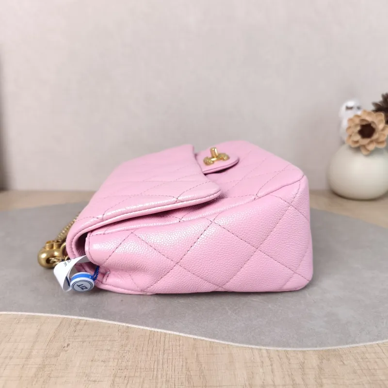 Chanel Crossbody Bag Pink Grained Calfskin One Size 24 × 8 × 17 cm — detail view 11 of 11