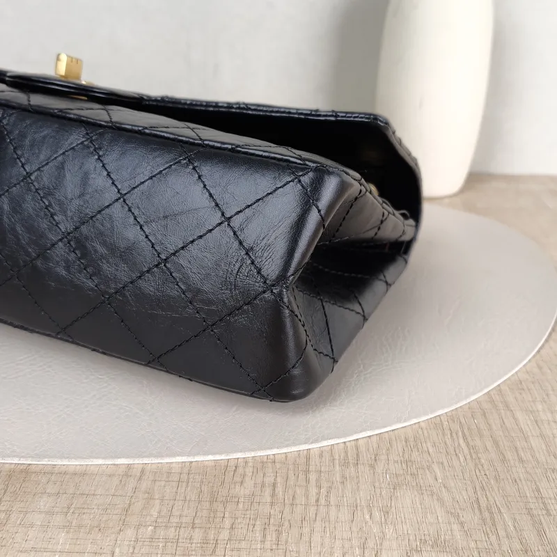 Chanel Shoulder Bag 2.55 Black Calfskin Medium 28 × 7.5 × 19.5 cm — detail view 5 of 13