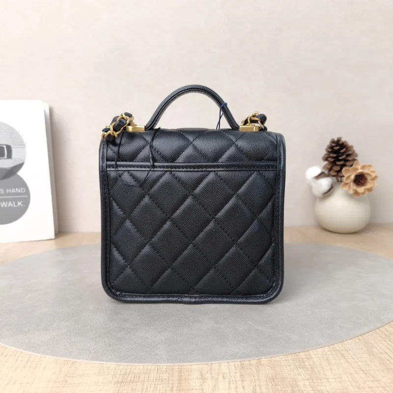Chanel Crossbody Bag25b Messenger Bag Black Grained Calfskin Small17 × 7 × 16.5 cm — cover view 4 of 6