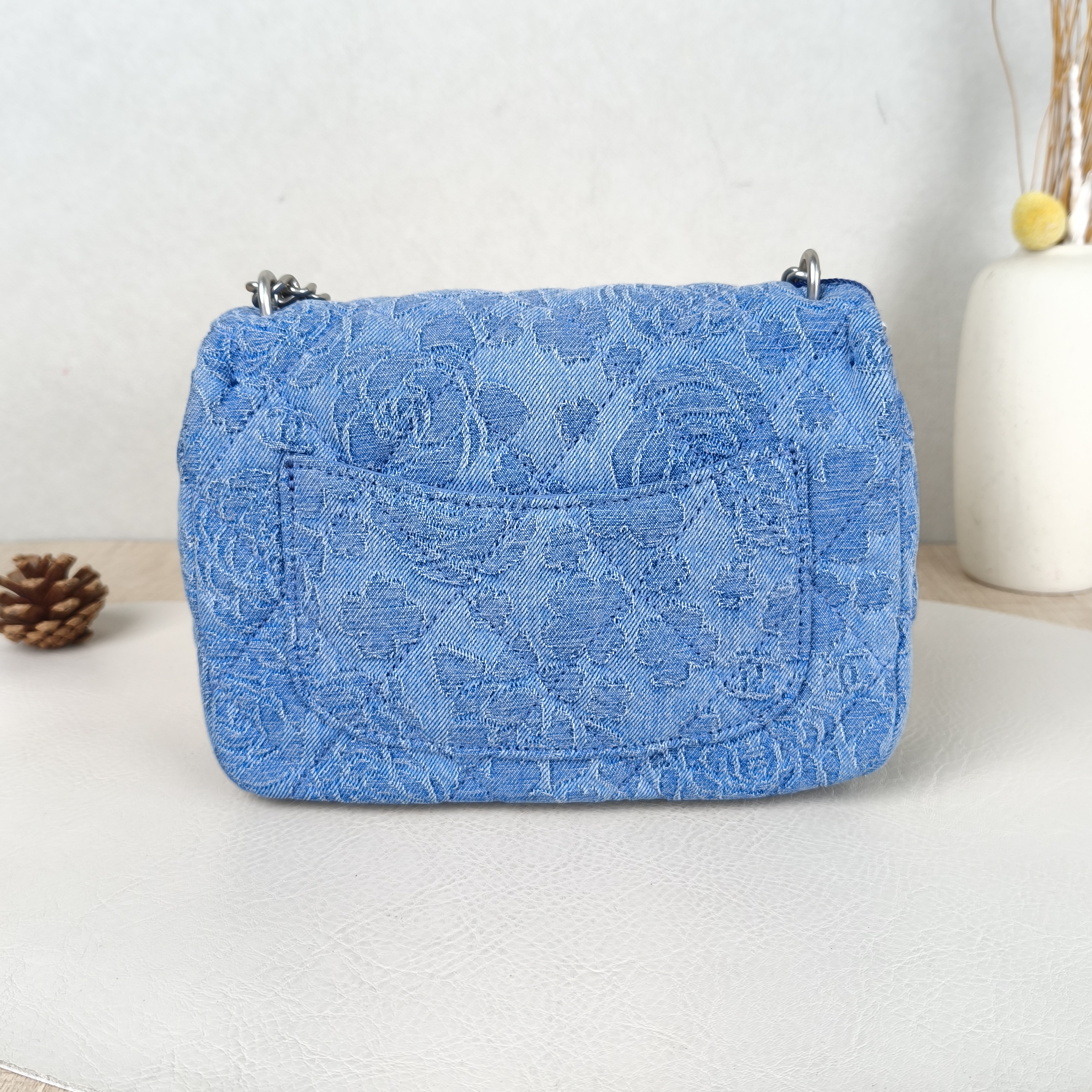 Chanel Crossbody Bag23p Blue One Size20 × 8 × 14 cm — cover view 5 of 6