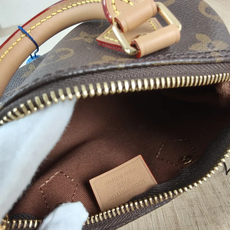 Louis Vuitton Crossbody Bag Speedy Nano Shoulder Strap PVC nano 16 × 7.5 × 10 cm — detail view 11 of 11