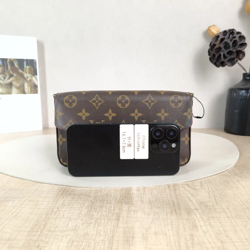 Louis Vuitton Crossbody Bag Pochette Félicie Monogram PVC Small 21 × 3 × 12 cm — cover view 4 of 5