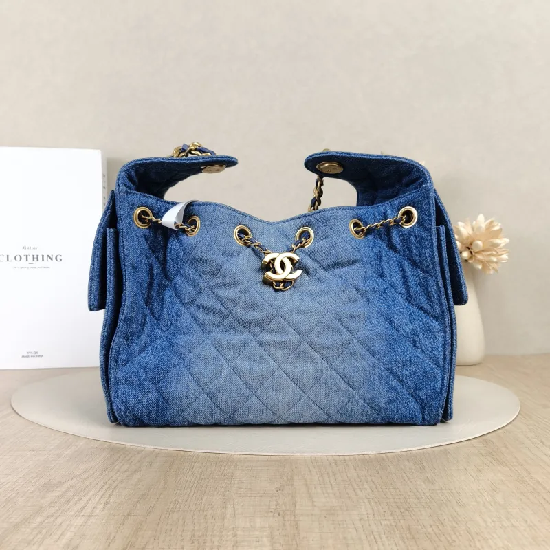 Chanel Shoulder Bag25Bag Blue 26 × 14 × 30 cm