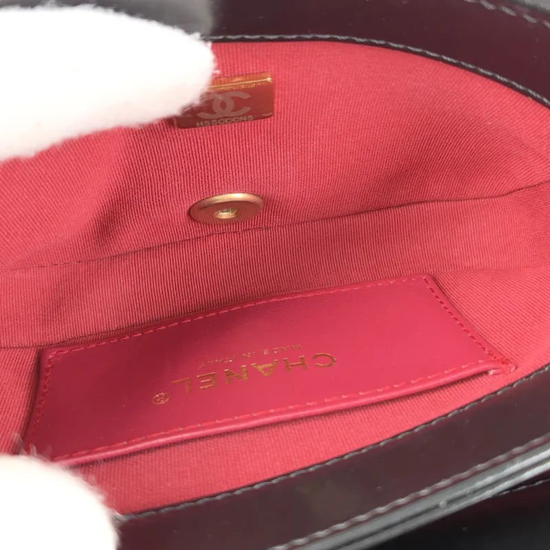 Chanel Crossbody Bag22a c Black Calfskinmini17.5 × 5.5 × 12 cm — detail view 6 of 15