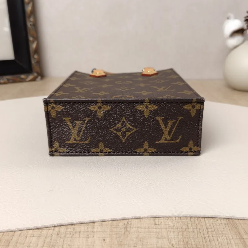 Louis Vuitton Crossbody Bag PETIT SAC PLAT Mini Monogram PV Cmini14 × 5 × 17 cm — cover view 9 of 9