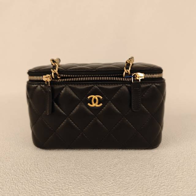 Chanel Crossbody Bag Edition Box Bag Cosmetic Bag Black Lambskin 17 × 8 × 9.5 cm