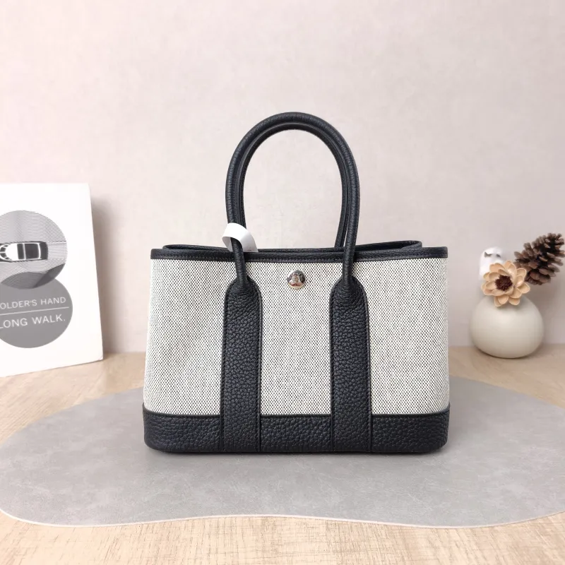 Hermès Top Handle Bag Neo Garden 23 Mini Black · Beige Canvas · Negonda Calfskin Mini 23 × 10 × 16 cm G