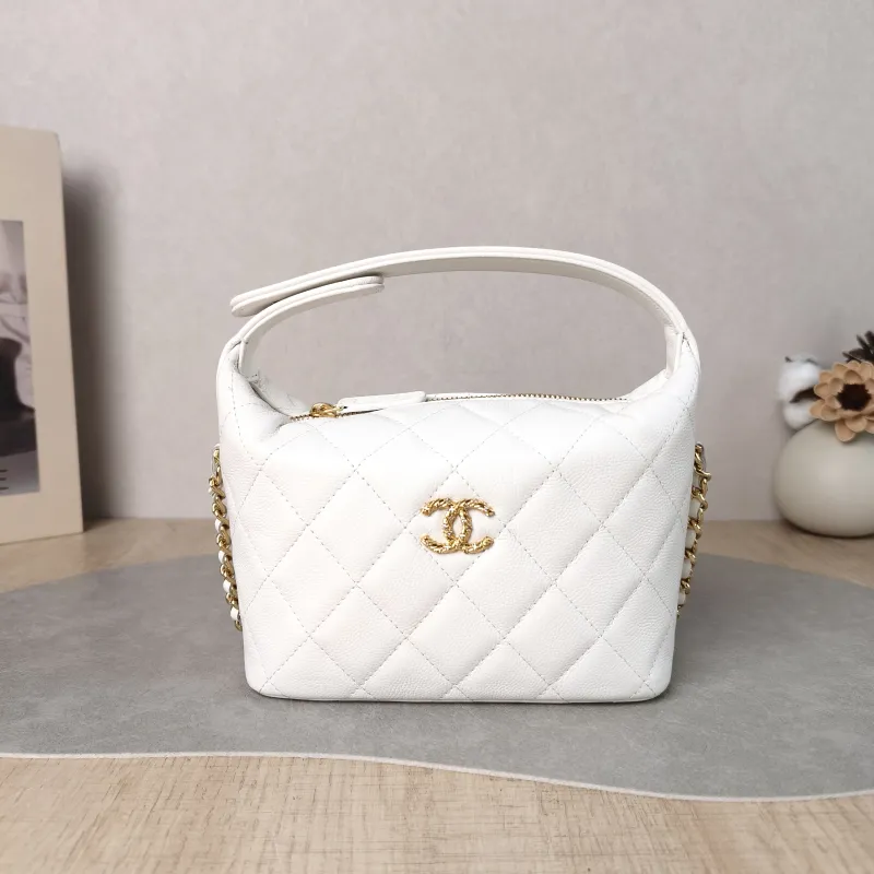 Chanel Crossbody Bag Crossbody Bag White Gold-Tone Hardware Grained Calfskin One Size 21.5 × 7.5 × 19 cm