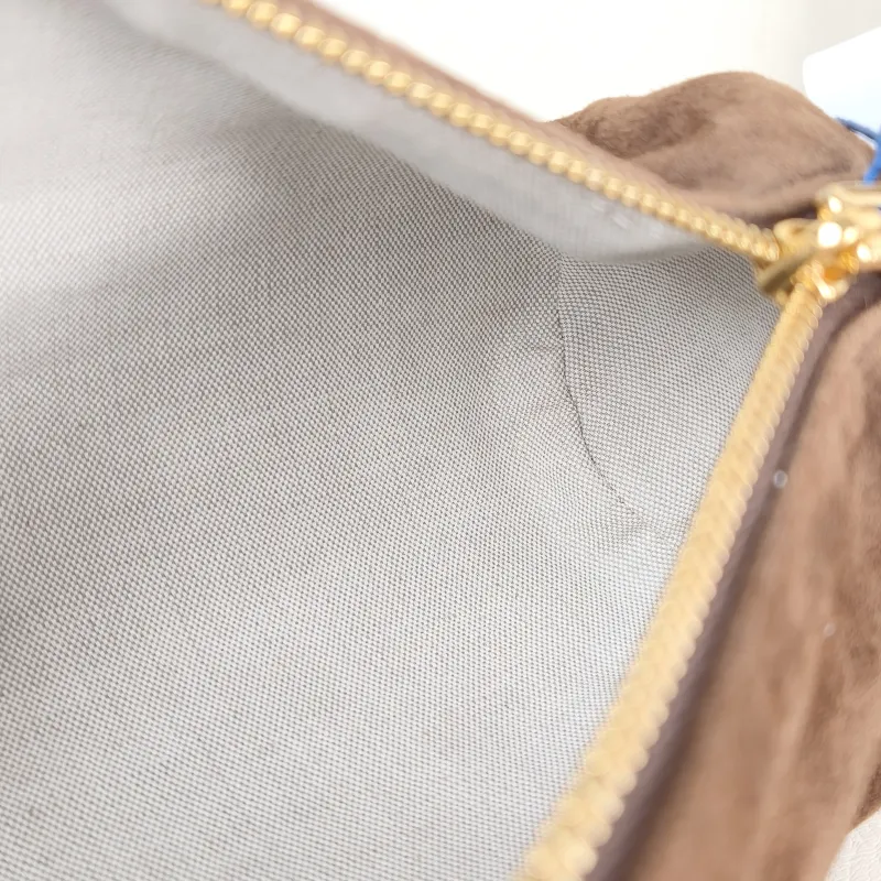 Miumiu Shoulder Bag logo Brown Suede One Size 22 × 9 × 9 cm — detail view 3 of 11