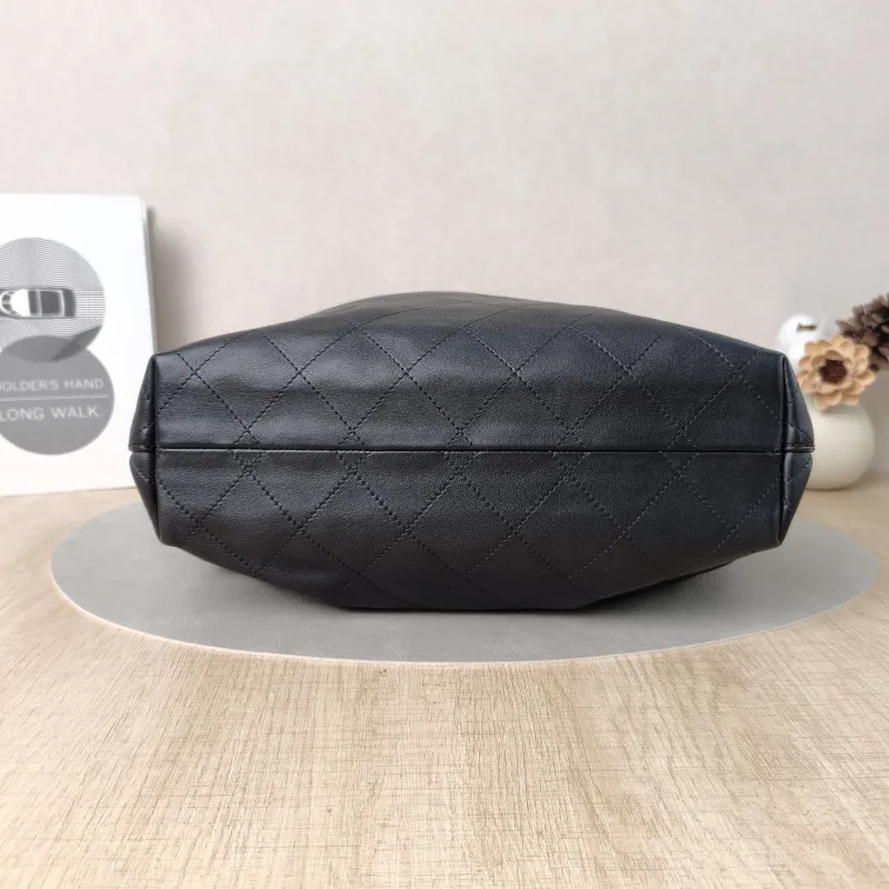 Chanel Crossbody Bag 26c hobo Black Calfskin 27.5 × 8 × 25 cm Microchip Edition — cover view 2 of 6