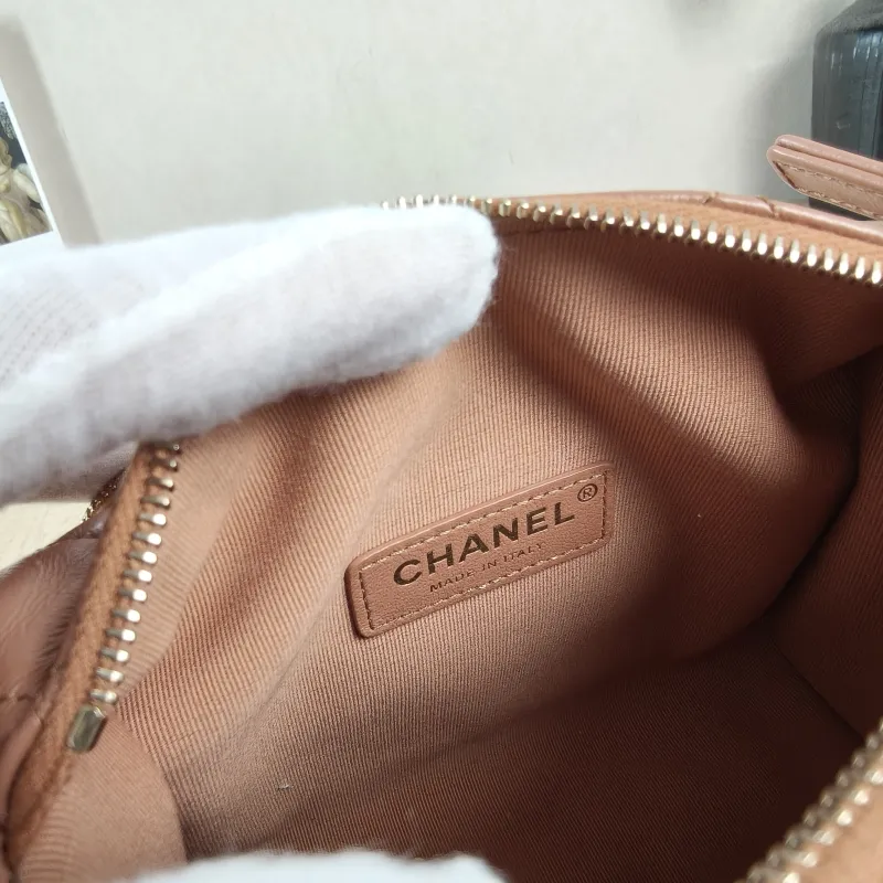 Chanel Crossbody Bag Camera Bag Taupe Lambskin One Size 24 × 17 × 18 cm — detail view 9 of 11