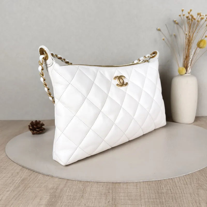 Chanel Shoulder Bag25s hobo White Lambskin Large32 × 6 × 20 cm — cover view 4 of 6