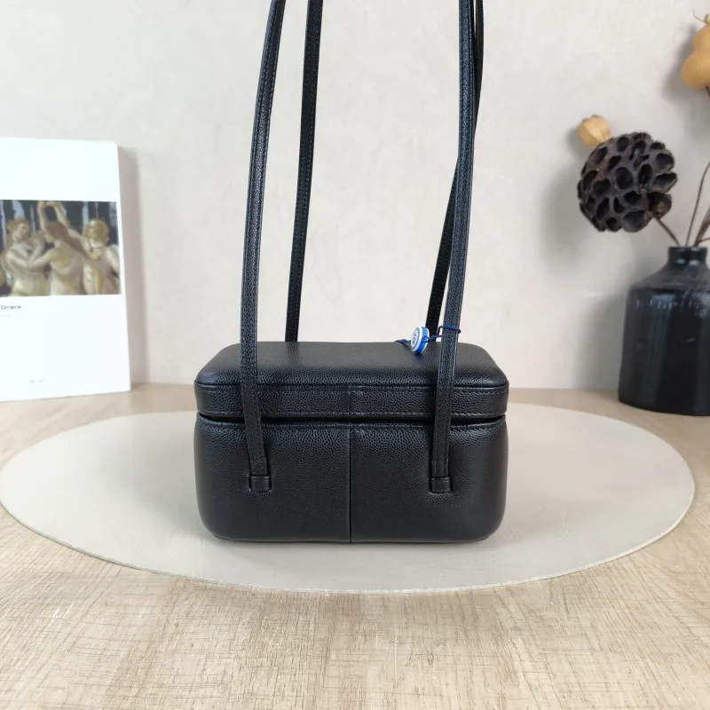 Chanel Shoulder Bag 26s preppy Shoulder Bag Black Grained Calfskin One Size 17 × 8 × 9.5 cm — cover view 2 of 6
