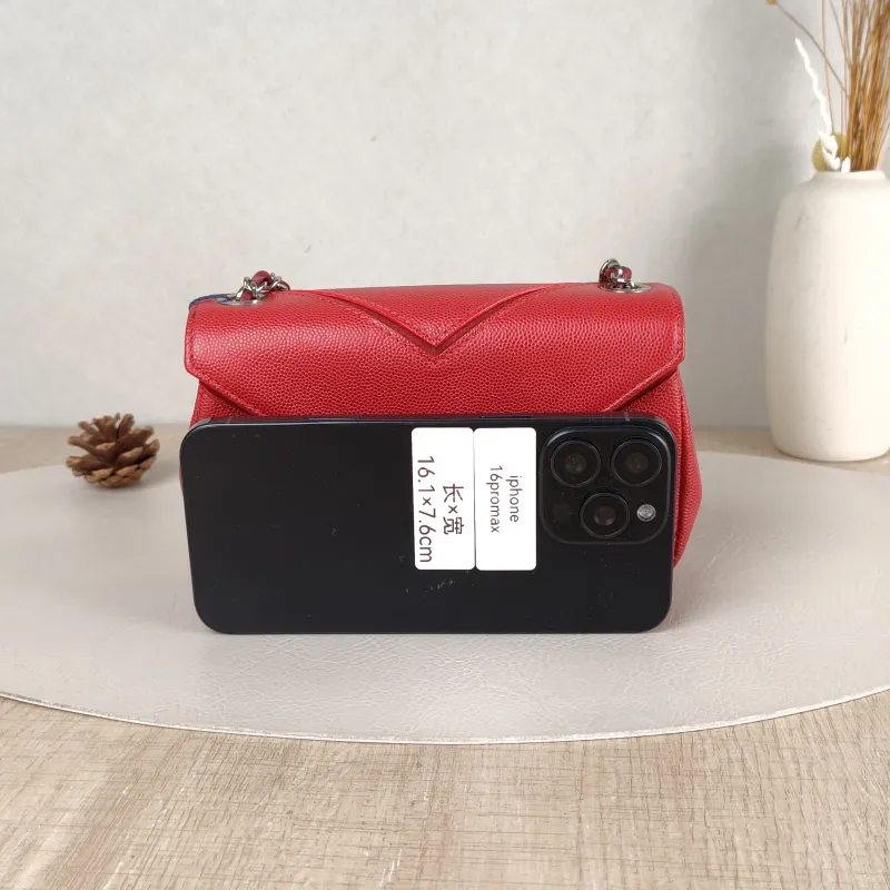 Chanel Crossbody Bagcf Collection Crossbody Bag Red Calfskinmini18 × 4 × 11.5 cm — cover view 5 of 5