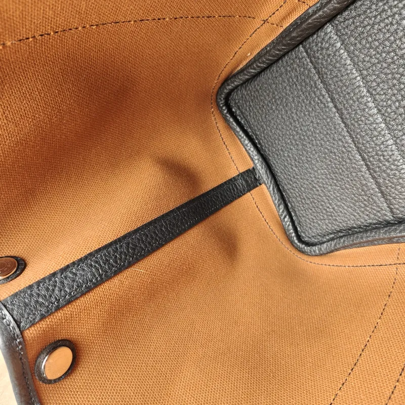 Hermès Top Handle Bag Garden Party 30 30 Brown Canvas · Negonda Calfskin Medium 30 × 13 × 21 cm B — detail view 6 of 9