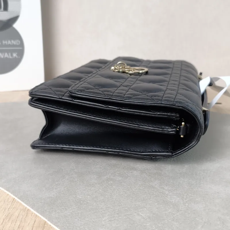 DIOR Crossbody Bag My Chain Bag Black Lambskin One Size 24 × 6.5 × 15 cm — detail view 8 of 14
