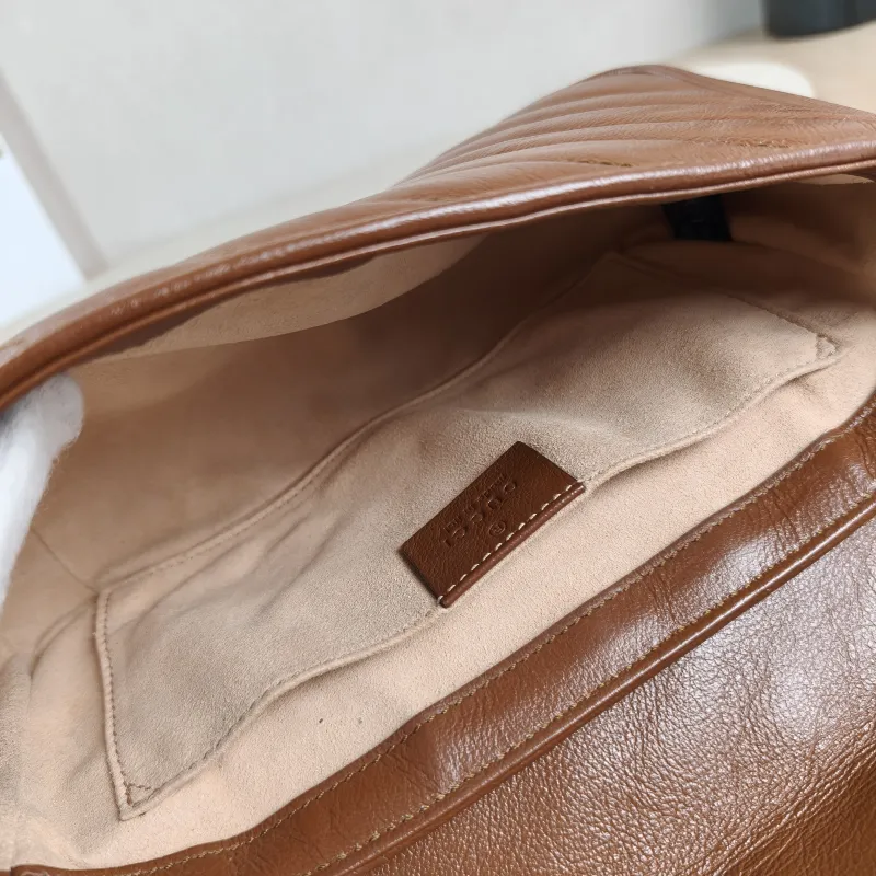 GUCCI Crossbody Bag GG Marmont Small Marmont 22 Caramel Calfskin Small 22 × 6 × 13 cm — detail view 5 of 13