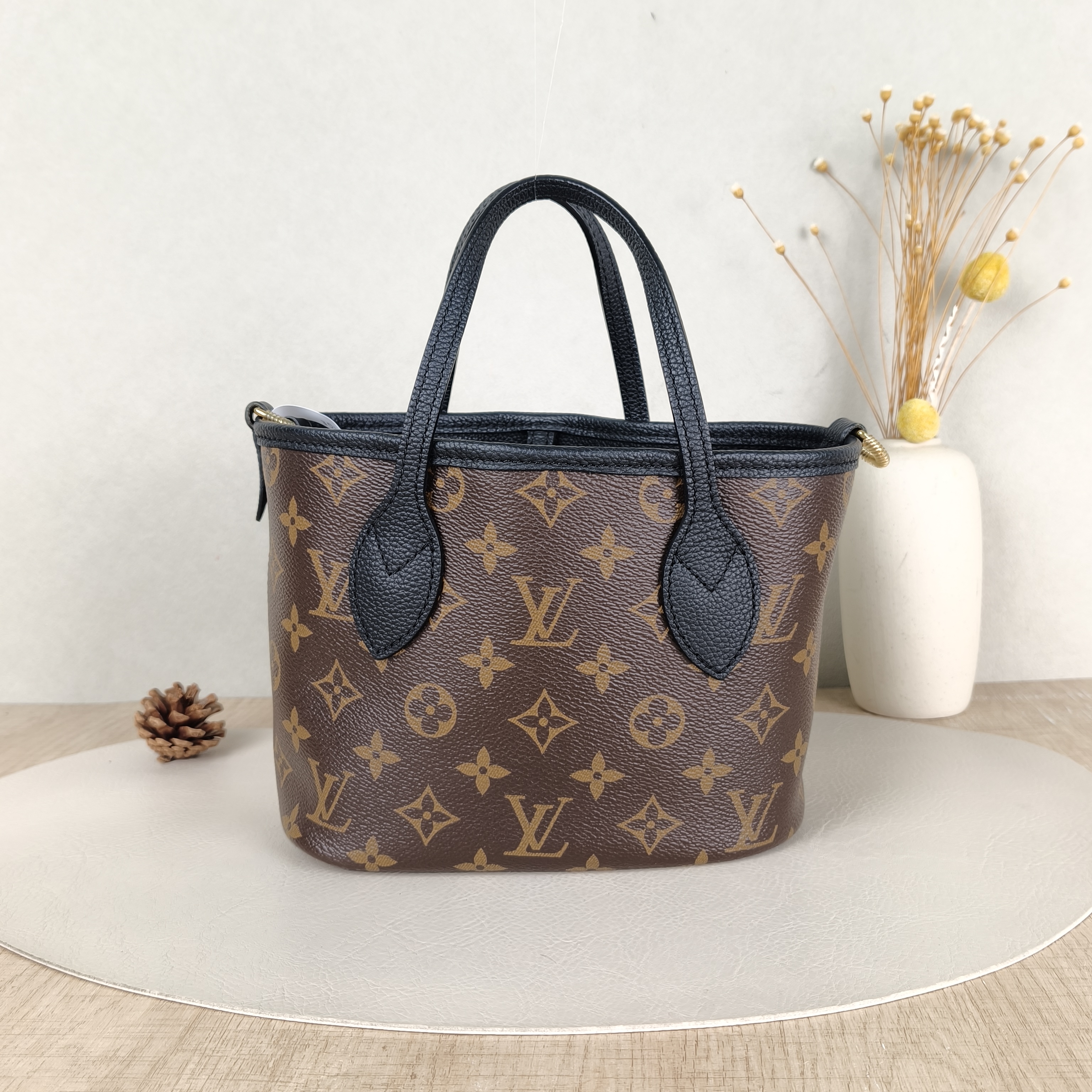 Louis Vuitton Crossbody Bag NEVERFULL INSIDE OUT BB Black PVC · Calfskin BB26.5 × 11 × 16.5 cm