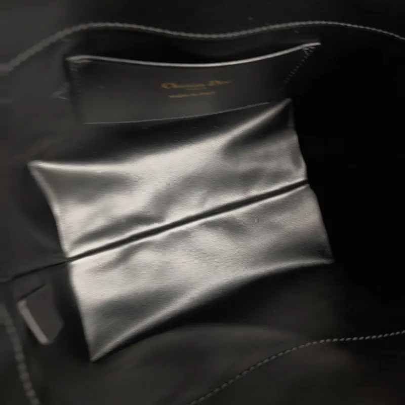 DIOR Shoulder Bag TOUJOURS Edition Black Calfskin Small 18.5 × 12 × 18.5 cm — detail view 8 of 12