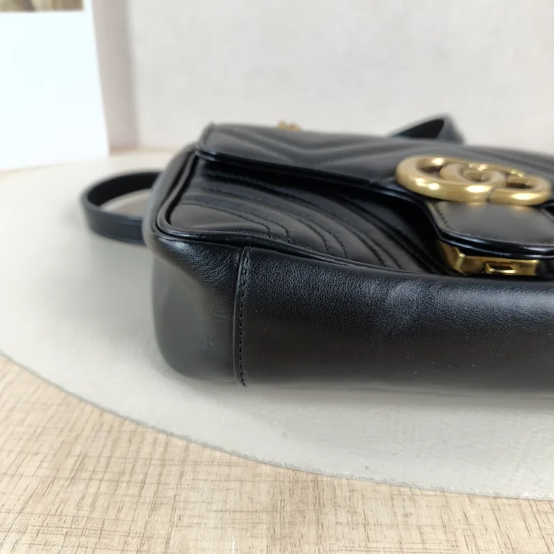 GUCCI Crossbody Bag GG Marmont Small Marmont 22 Black CC alfskin Small 22 × 6 × 13 cm — detail view 5 of 13