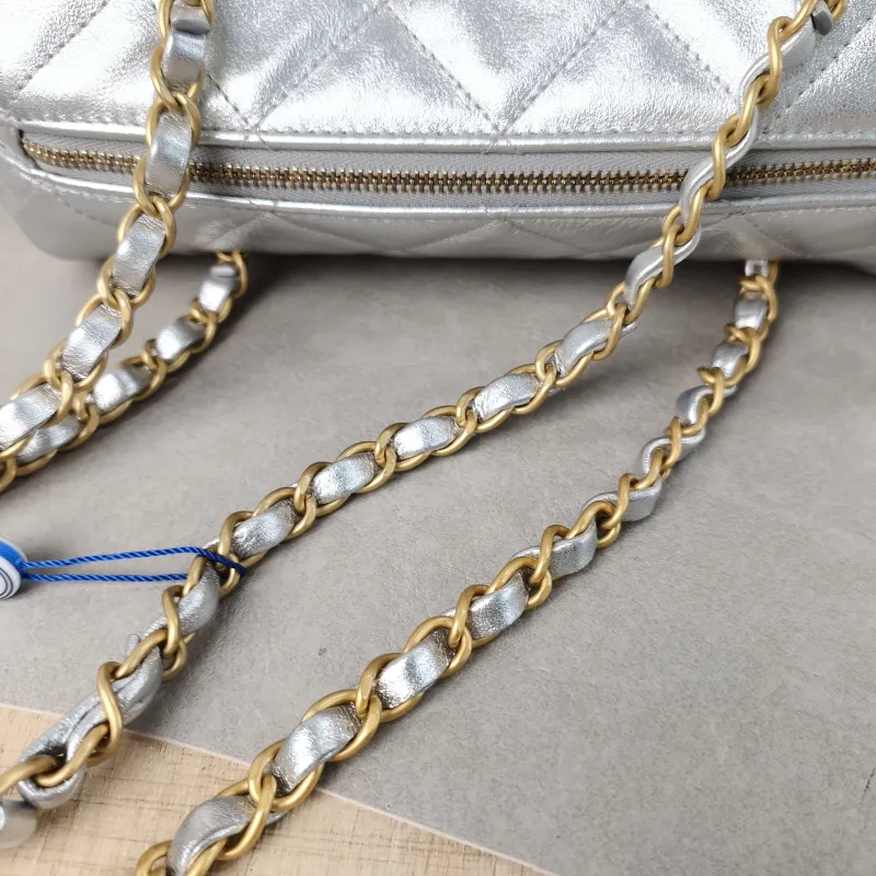 Chanel Shoulder Bag 25k Bowling Bag Silver Calfskin Small 24 × 11.5 × 15.5 cm — detail view 12 of 14