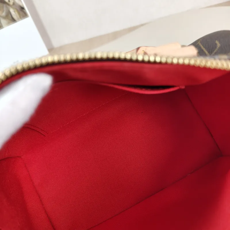 Louis Vuitton Crossbody Bag Speedy20 Shoulder Strap PVC Small 20.5 × 12 × 13.5 cm — detail view 4 of 10