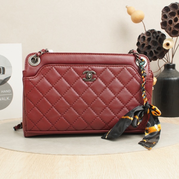 Chanel Chain Bag Burgundy Lambskin19 · 29 × 13 × 18.5 cm
