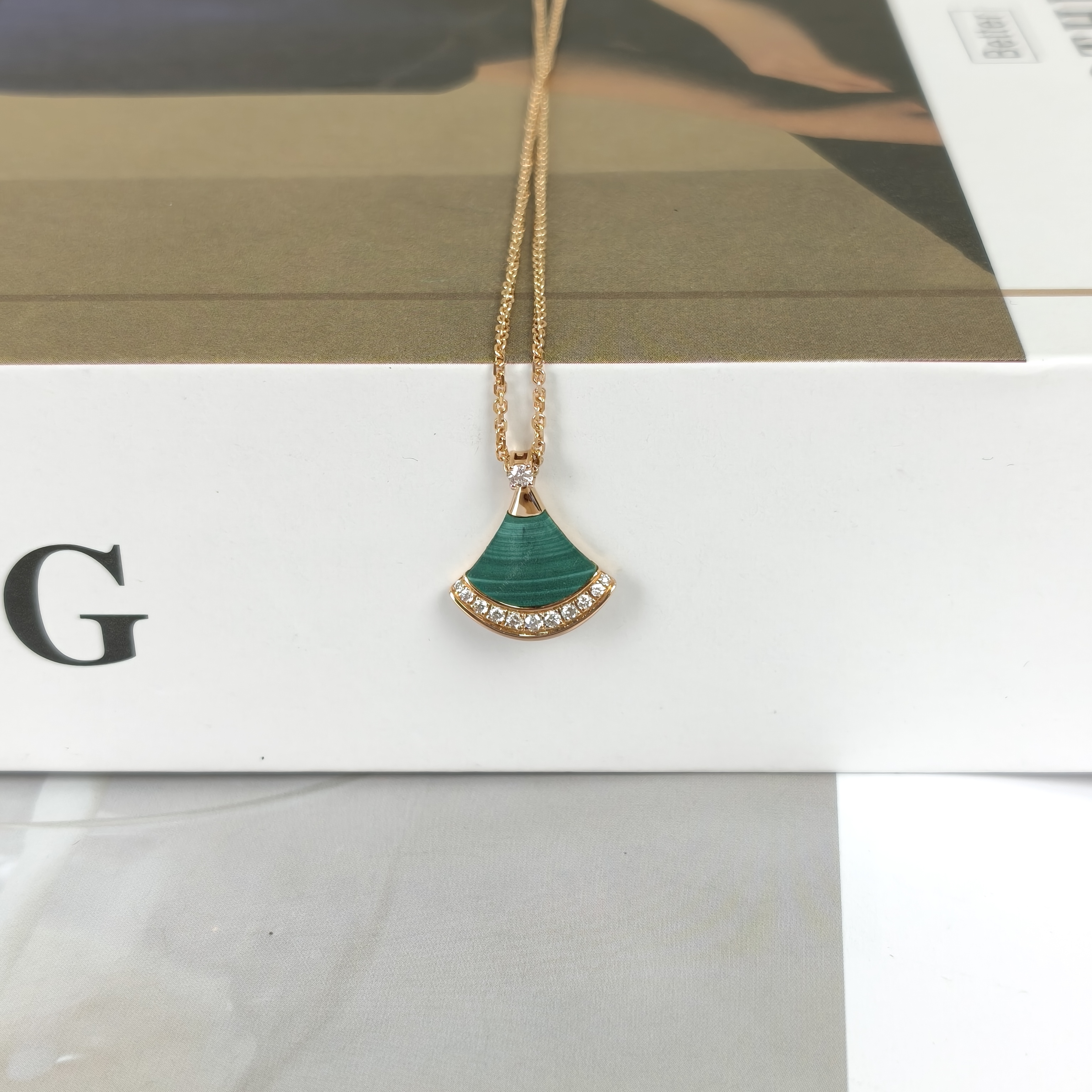 Bvlgari Necklace DIVAS’ DREAM Collection Malachite Pavé Diamond Malachite,18KR ose Gold Diamond Malachite One Size1.5*41-43 — cover view 3 of 8