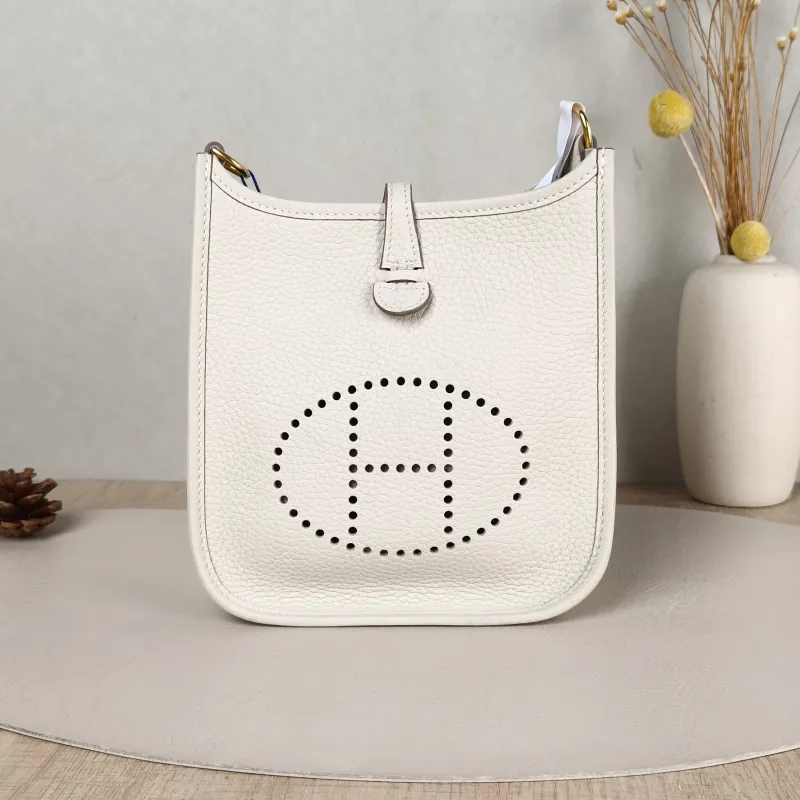 Hermès Crossbody Bag Evelyne Mini 16 Mini 16 10Craie TC Calfskin Mini 17 × 5.5 × 18 cm G