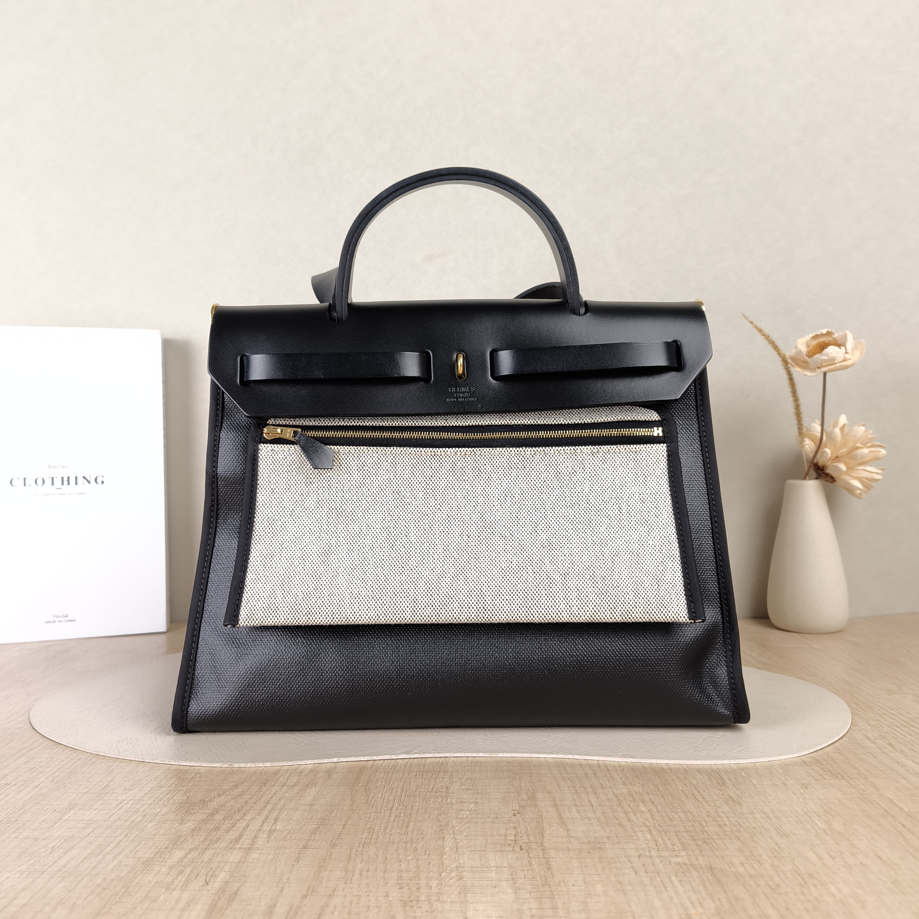 Hermès Crossbody Bag Herbag 31 Canvas Black · White Canvas Medium30.5 × 11 × 25.5 cm — cover view 4 of 5