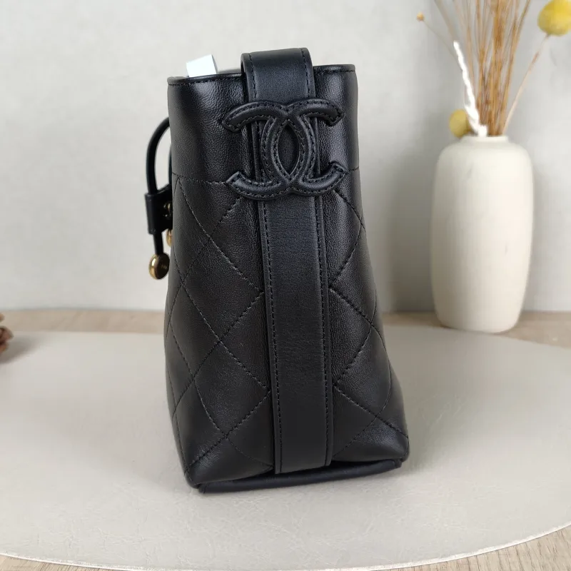 Chanel Shoulder Bag Bucket Bag Black Lambskin Mini 16 × 10 × 18 cm — detail view 12 of 12